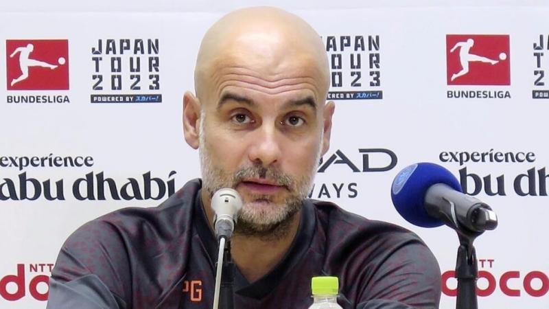 Manchester City Teknik Direktörü Pep Guardiola, Tokyo'da düzenlediği basın toplantısında.jpg