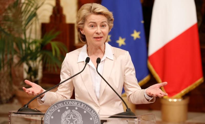 AB Komisyonu Başkanı Ursula von der Leyen, düzensiz göçe karşı Afrika ve Ortaoğu ülkeleriyle ortak karar istiyor_.jpg