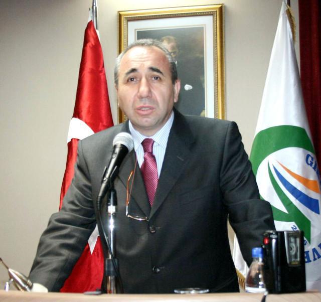 osman metin foto.jpg