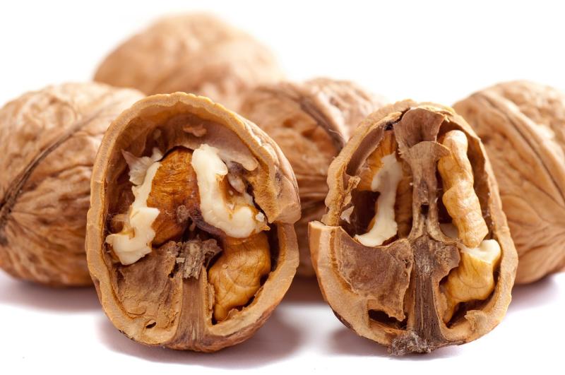 walnuts-2312506_1280.jpg