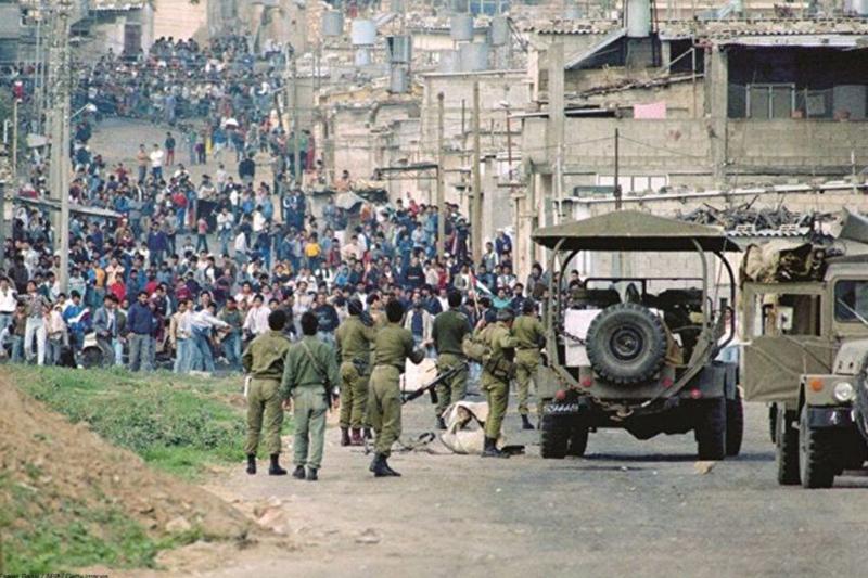 İngiltere, Filistinlilerin korku duvarını aşmasının sırrını merak edip Hamas ile irtibata geçti_.jpg