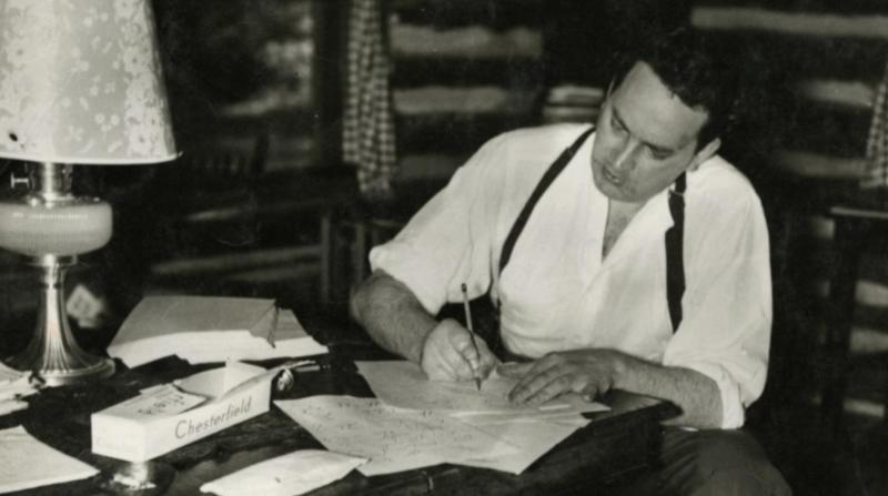 Thomas Wolfe _ Fotoğraf_ Pack Memorial Library.jpg