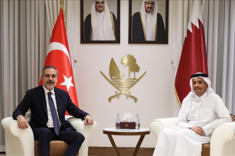 Dışişleri Bakanı H. Fidan, Katarlı mevkidaşı M. Bin Abdurrahman El Sani ile buluştu. Türkiye'nin garantörlüğü konuşuluyor. Fotoğraf-AA.jpg