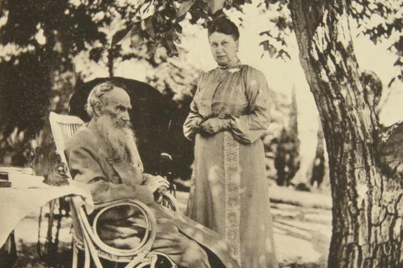 Tolstoy 3.jpg