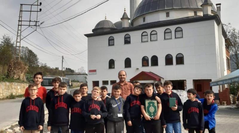 Din Öğretimi Genel Müdürlüğü, Cumhuriyet'in 100. yılı münasebetiyle Çayırbağı Fatih Camii'nde Kuran tilaveti düzenledi. Trabzon-Düzköy .jpg