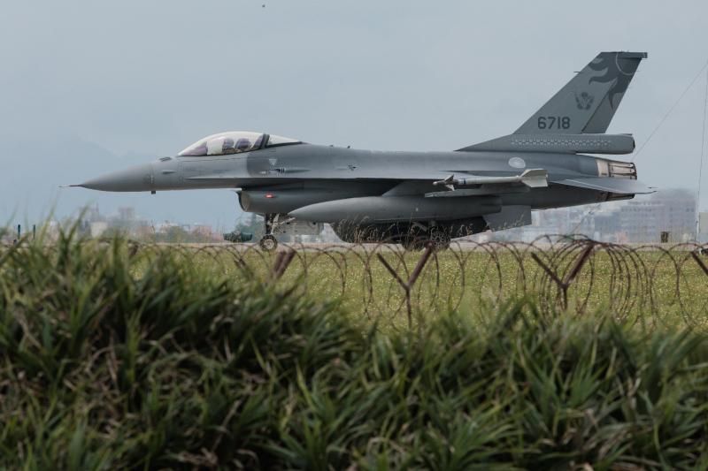 Tayvan F-16'sı