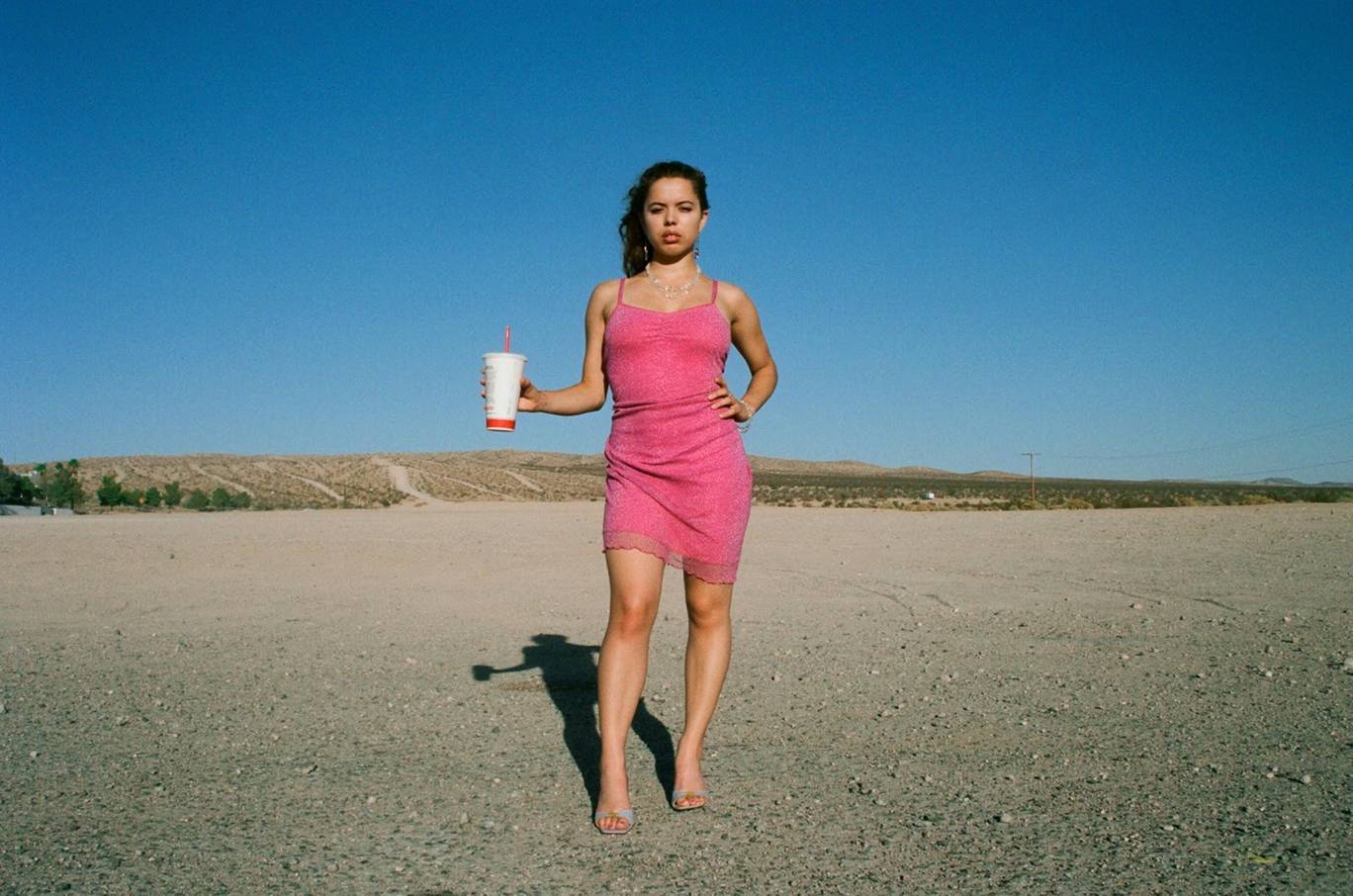 nilüfer_yanya3.jpg