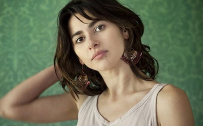 Nesrin Cavadzade (2).jpg