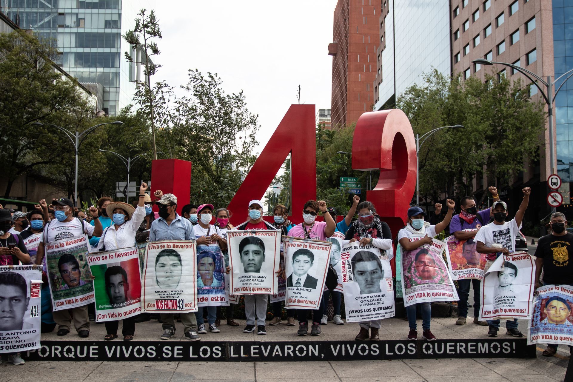 ayotzinapa.jpeg