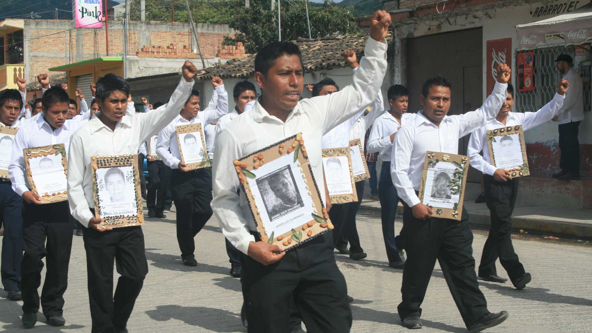 ayotzinapa_ogrencileri.jpg